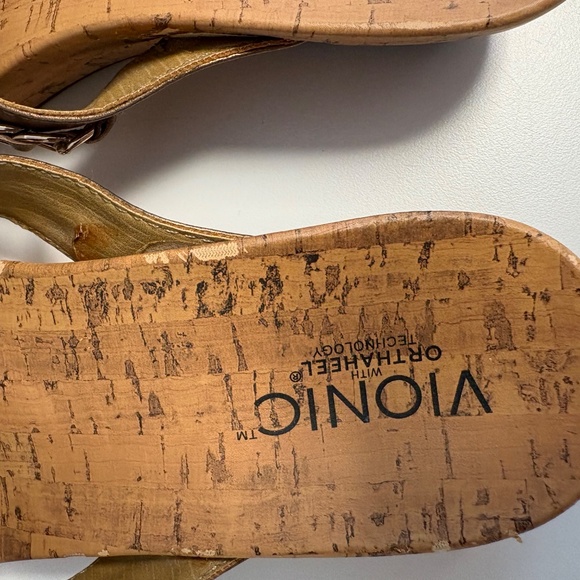 Vionic Orthaheel Bronze Flip Flop Wedge Sandals Cork Sz 7 - Picture 4 of 6